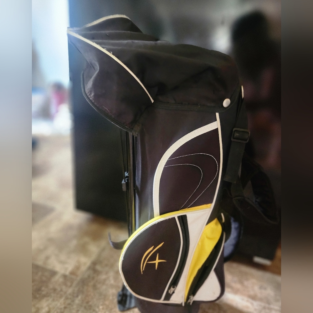 Modern Black and Yellow Golf Bag with Sleek Design